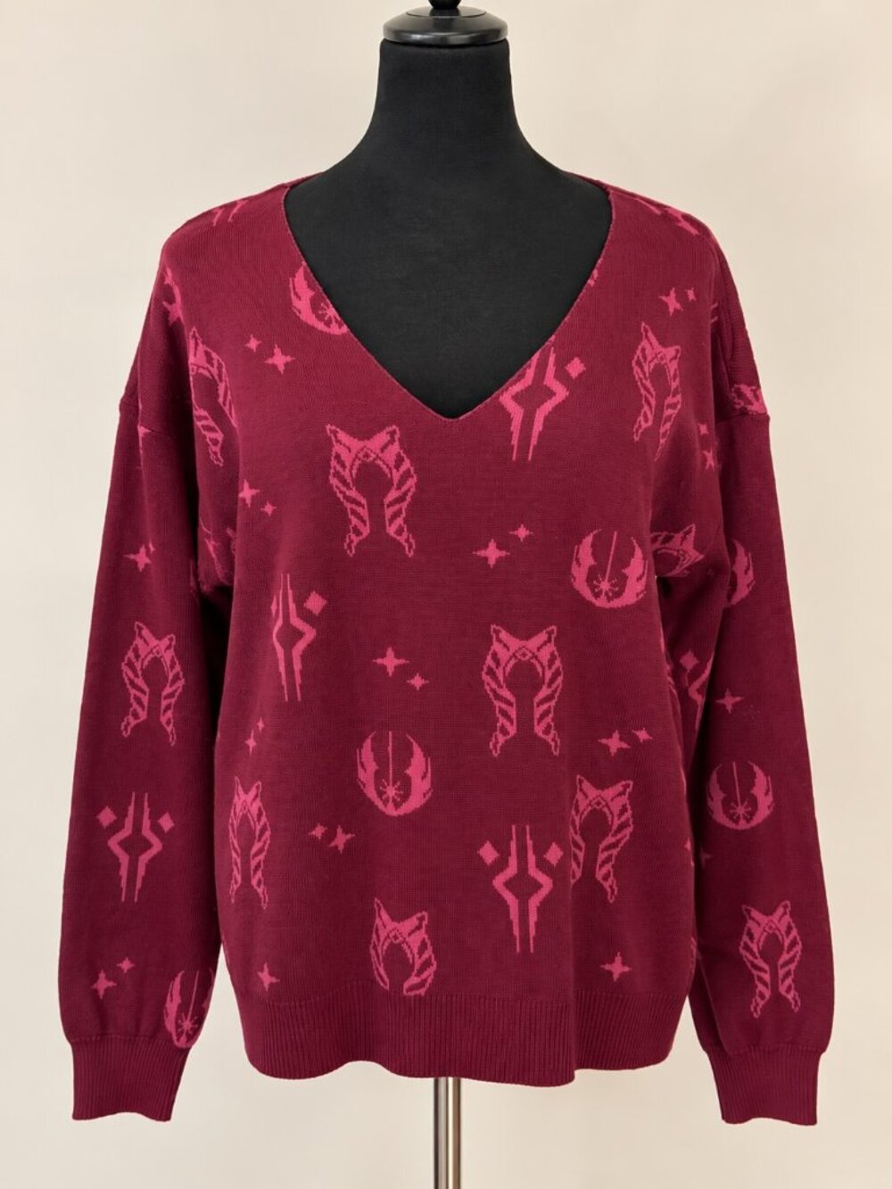 NWT Ahsoka Tano Star Wars V-Neck Sweater Women’s Medium Burgundy Pink